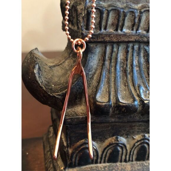 MARC JACOBS - NWOT - Rose-Gold-Plated Wishbone Fashion Necklace. Good Luck Charm - Picture 14 of 16